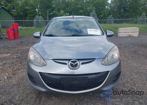2013 Mazda Mazda2 Sport из США, поврежденный, VIN JM1DE1KZ1D0159846